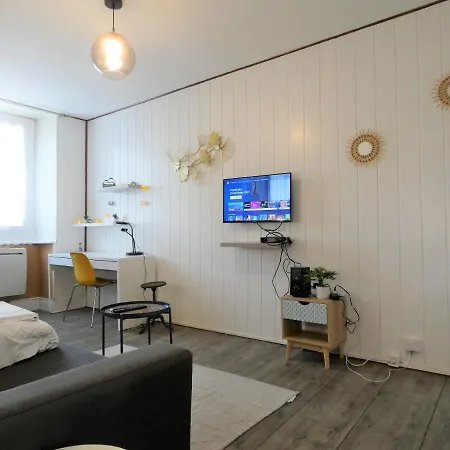 Ausommet - Ideal Pro Ou Couple - Centre De *